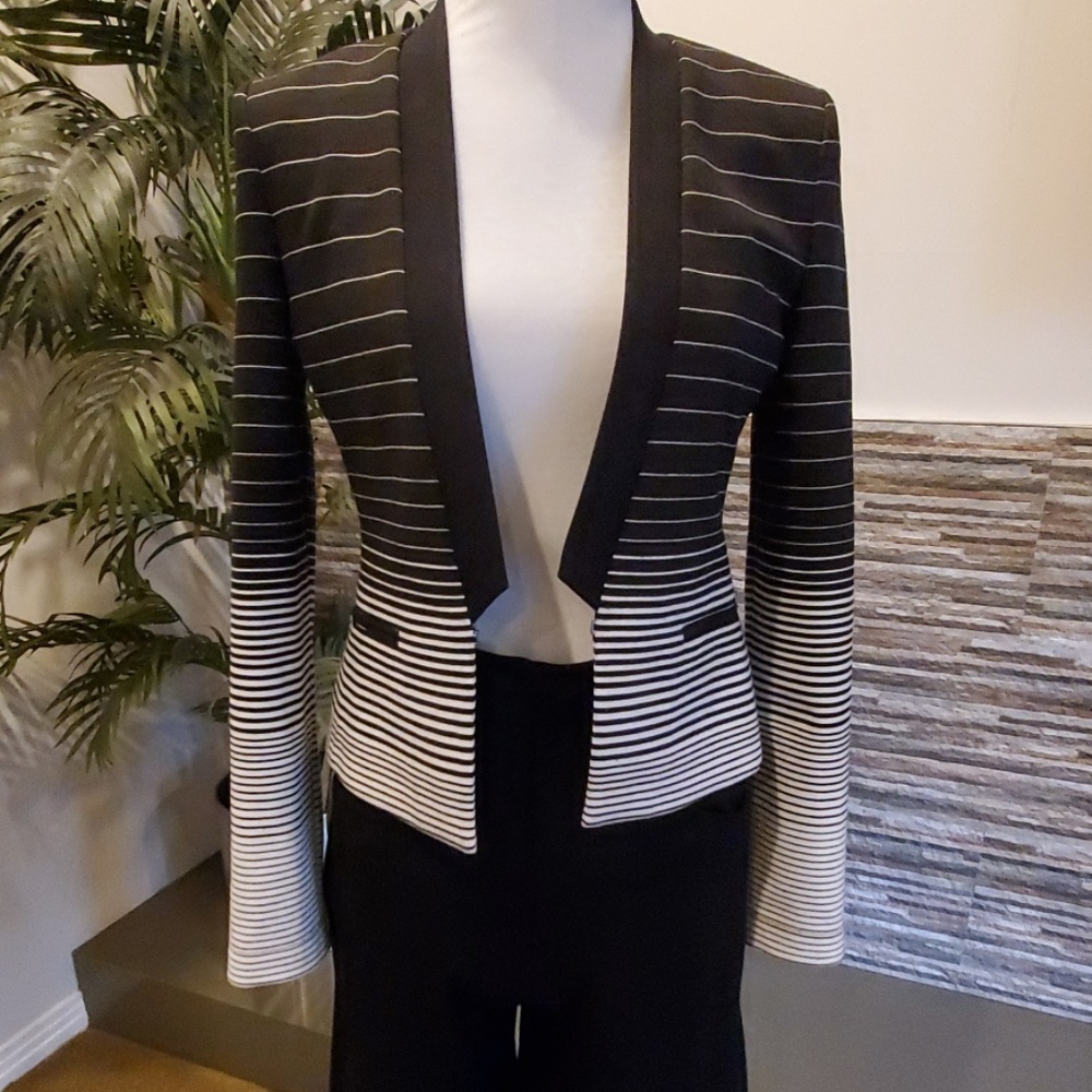 BCBG MAX AZRIA blazer